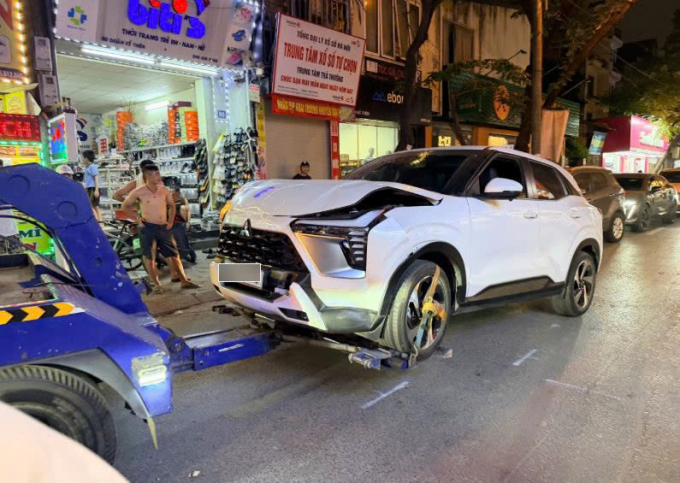 河內街頭髮生連環車禍