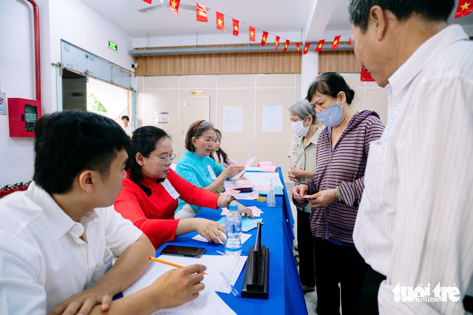 胡志明市:32個鄉、坊選民投票率超過70%