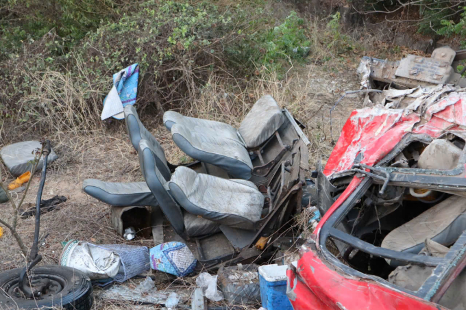 “司機報告剎車失靈,不到一分鐘車輛衝下懸崖”