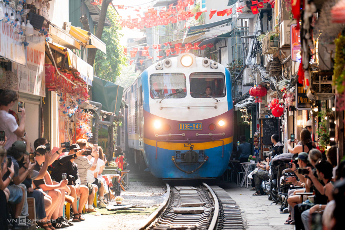 摩托車和汽車穿越鐵路道口罰款增加4-6倍