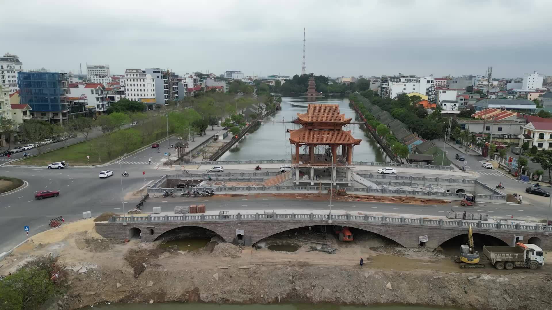 寧平省兩座設有觀景樓的橋梁