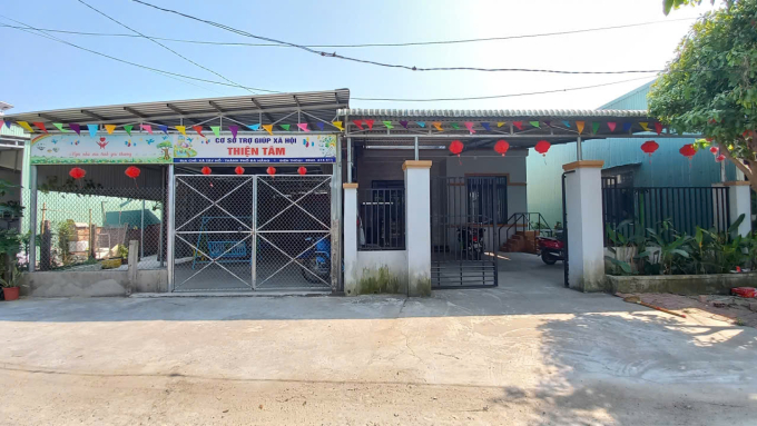 賣房照顧30名腦癱兒童的女人