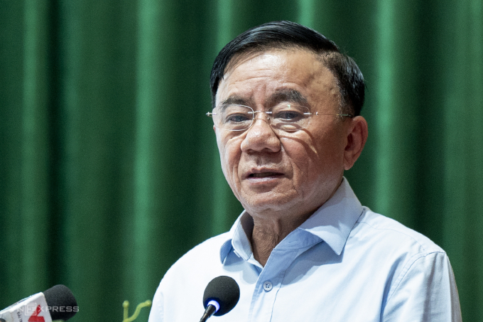 常駐書記處書記:浪費土地和資產是對人民的過錯