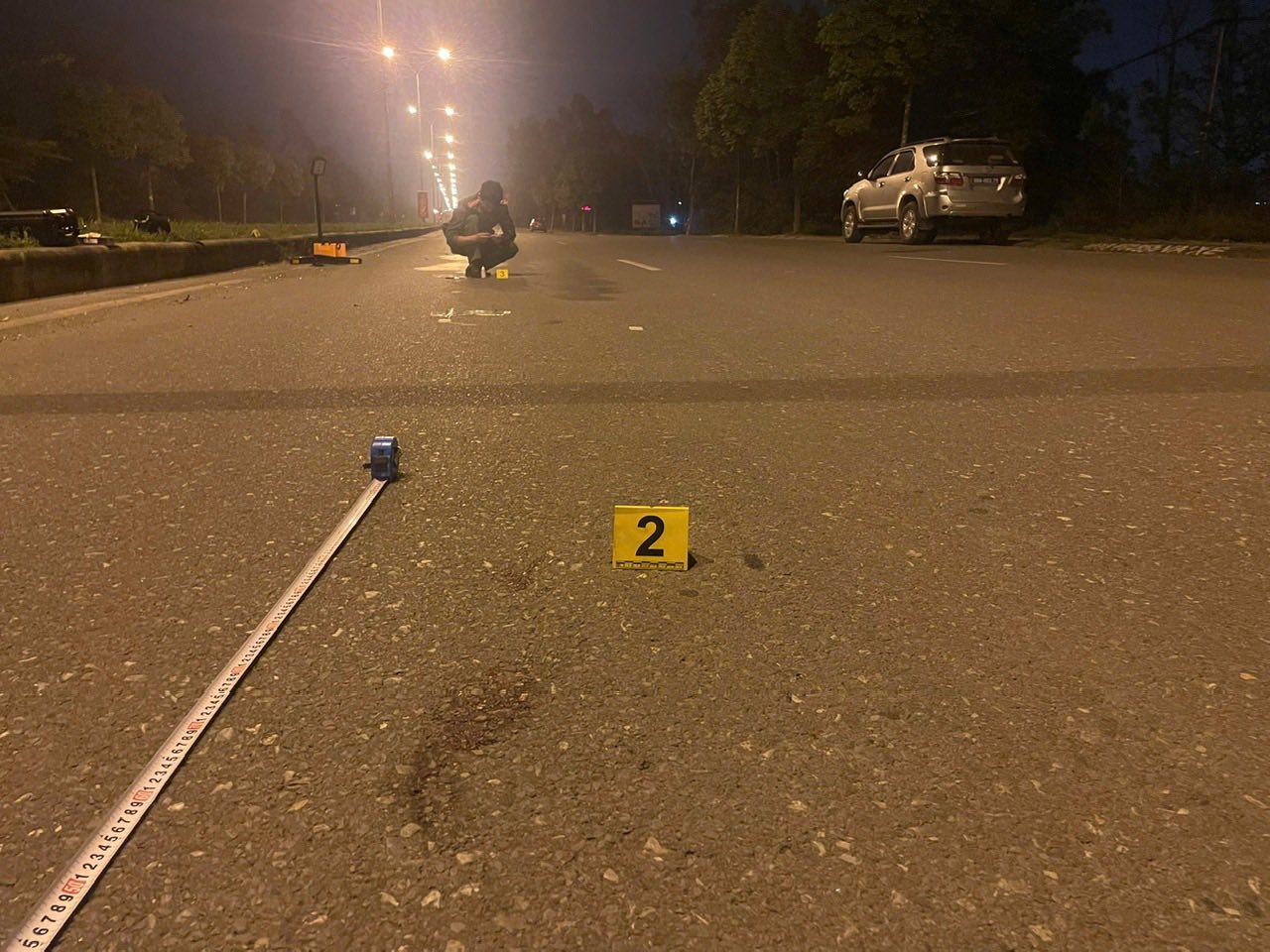 富壽省青少年團夥攔車,砍斷路過男學生的手