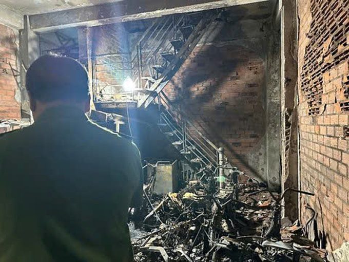 胡志明市四層出租屋火災，一對男女死亡