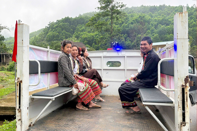 為楚族選民安排接送車輛和早餐