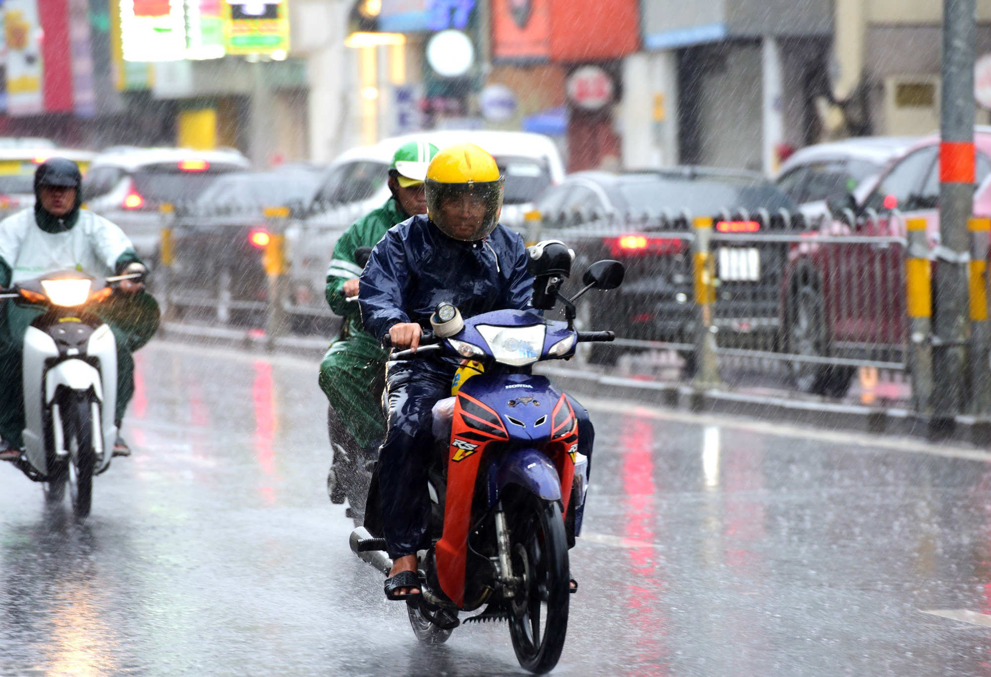 南部哪些省份已经进入雨季？