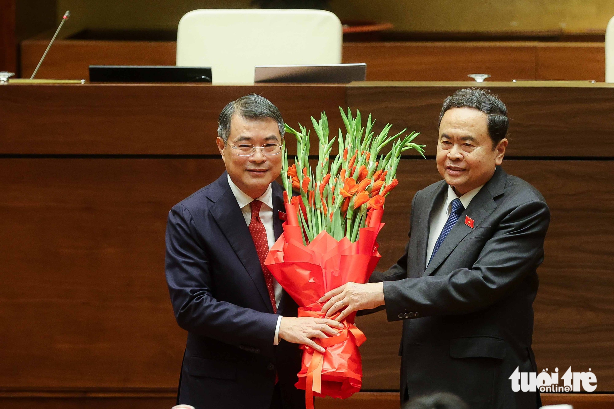 總理黎明興宣誓就職的時刻