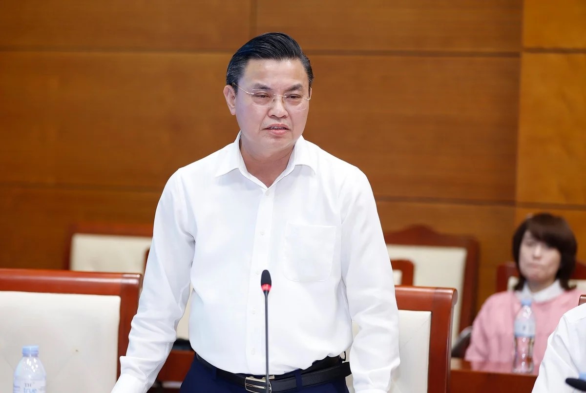 北部環境監測中心領導如何挪用預算資金並進行分配?