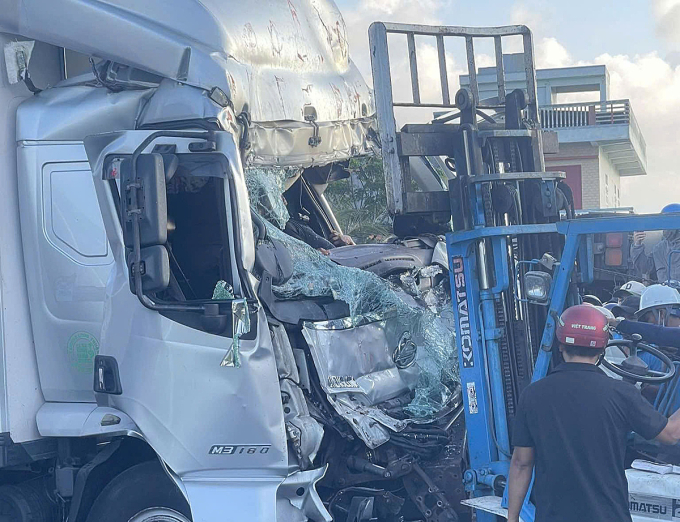 國道連環車禍,一人死亡