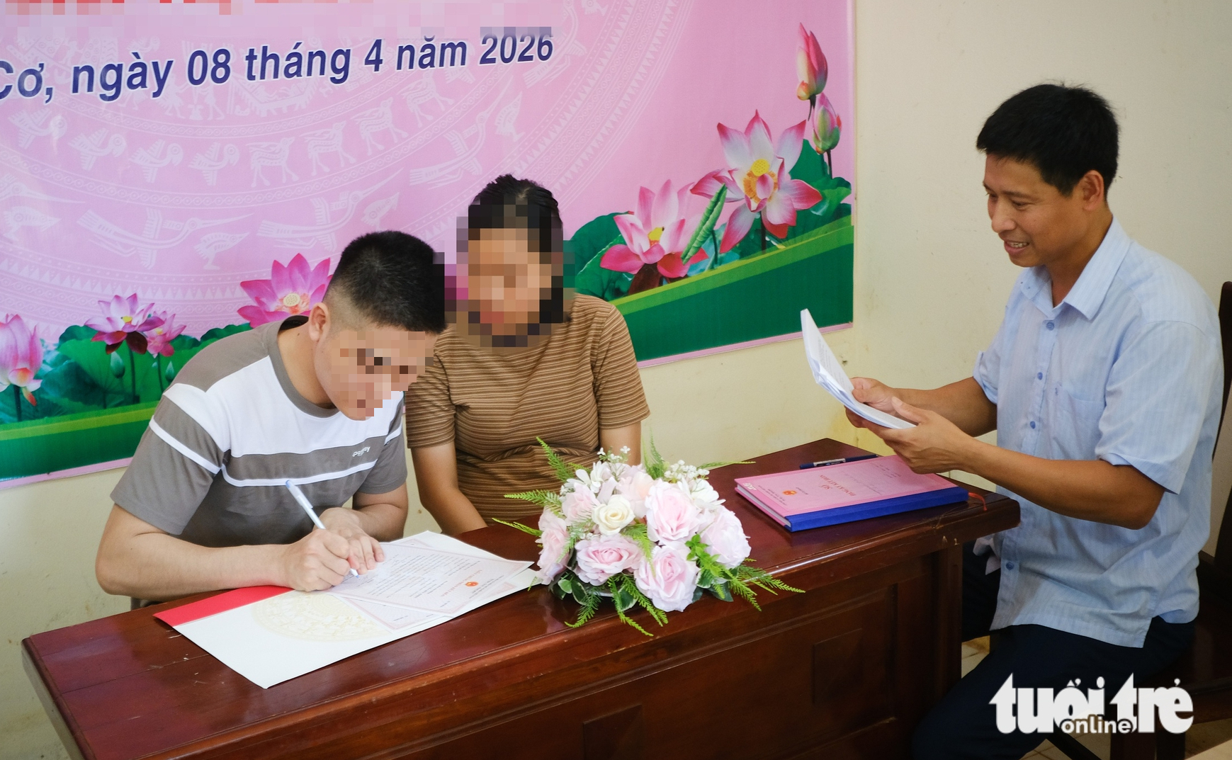 拘留所內的特殊結婚登記儀式