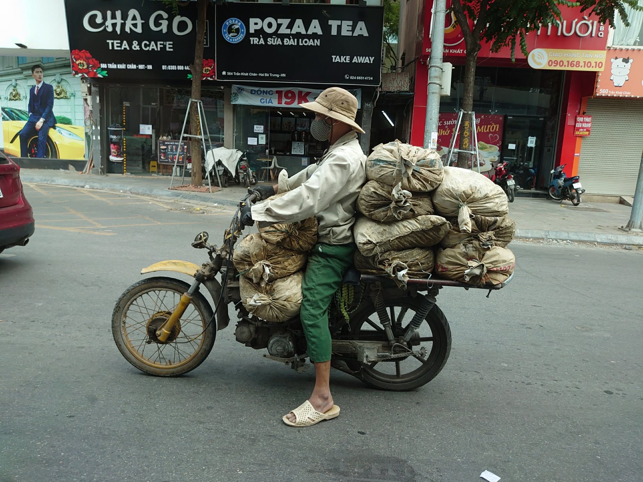 農業與環境部：將在城市應用技術壁壘限制舊車使用