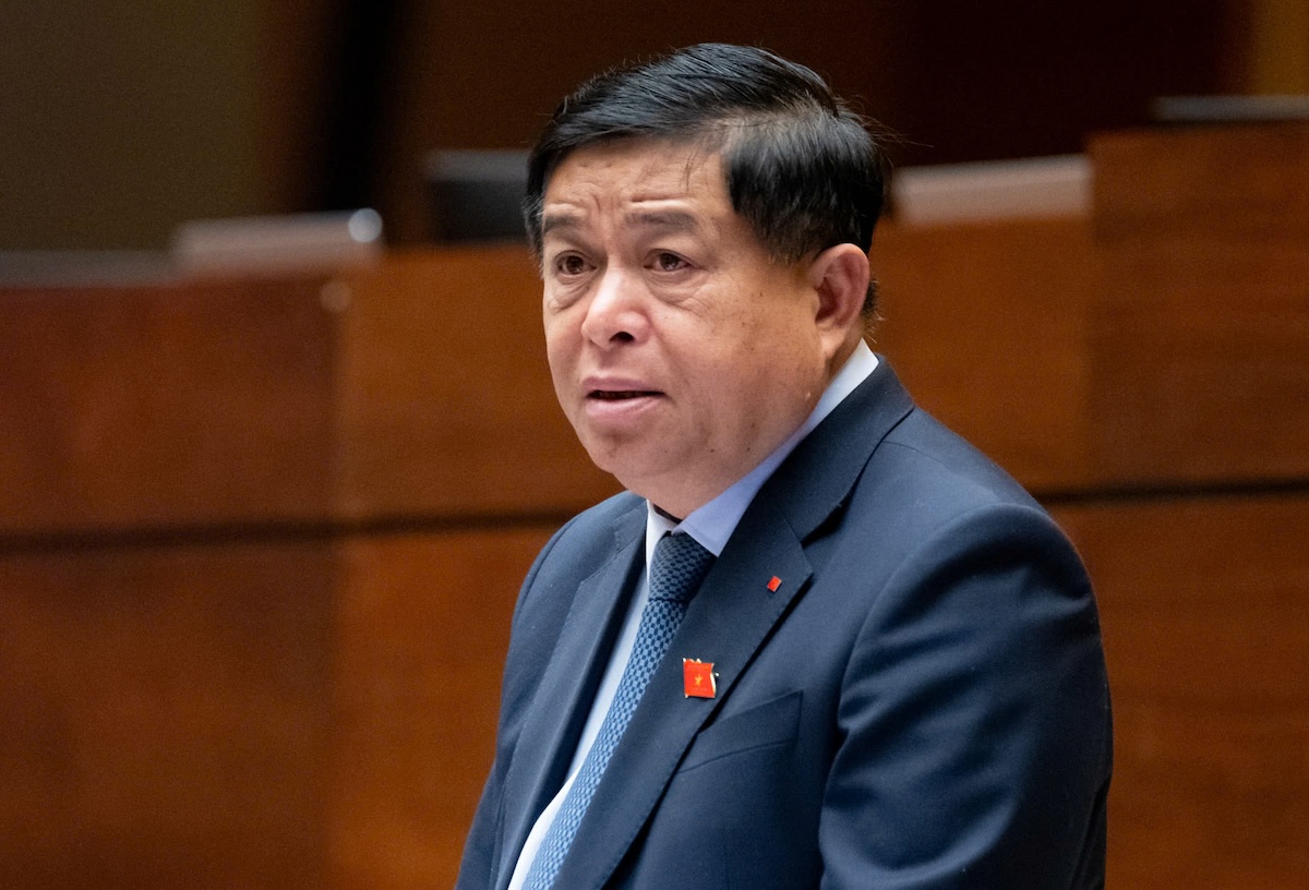 副总理：没有标准将难以管理假奶粉、假药