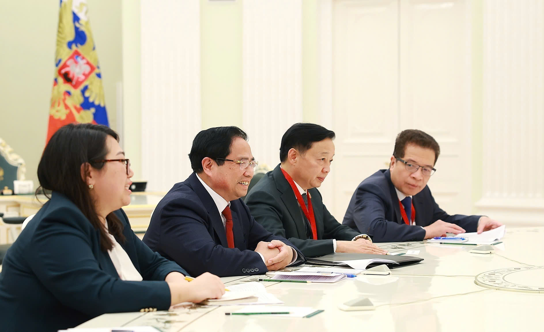 越南總理範明正在克里姆林宮會見俄羅斯總統普京