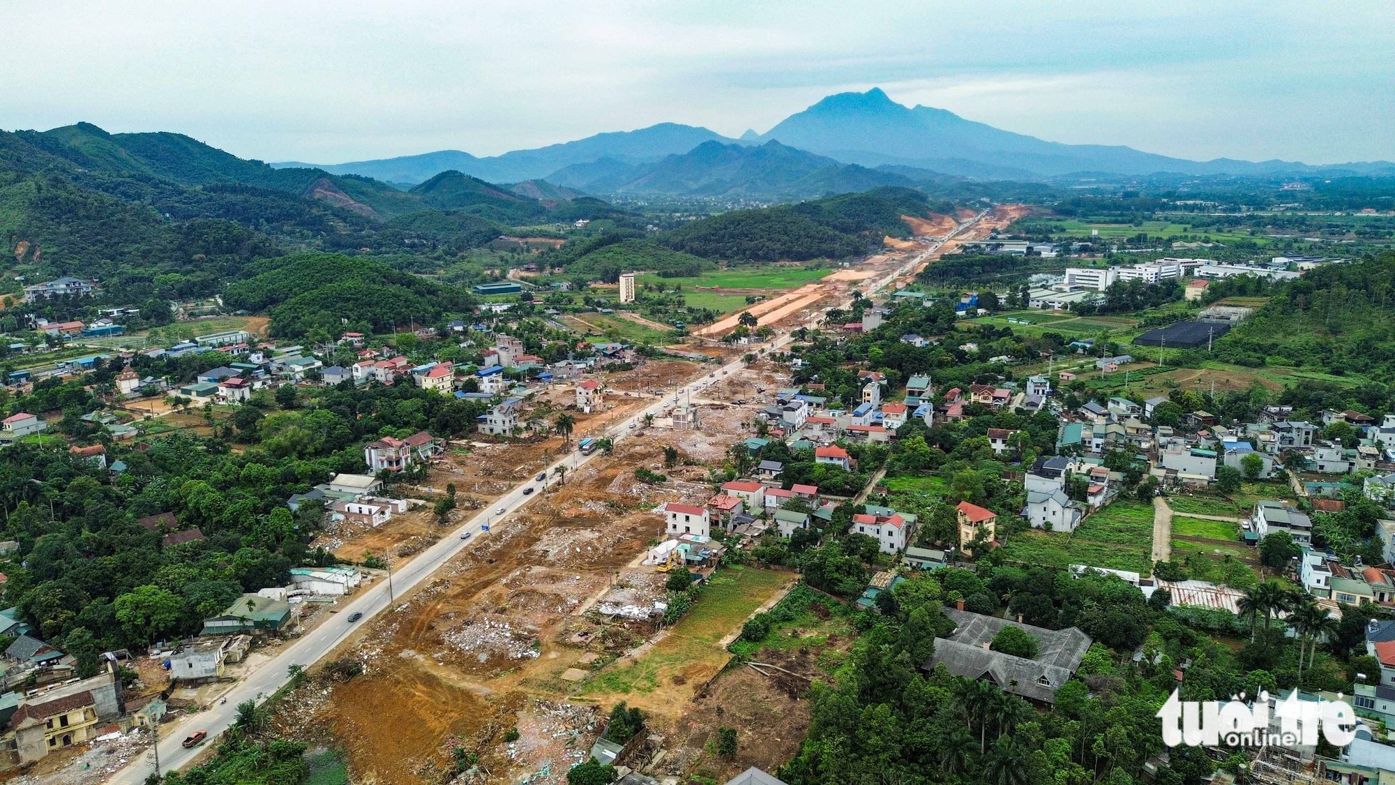升龍大道工地寬達180米及河內西部價值超65萬億盾的地鐵線路