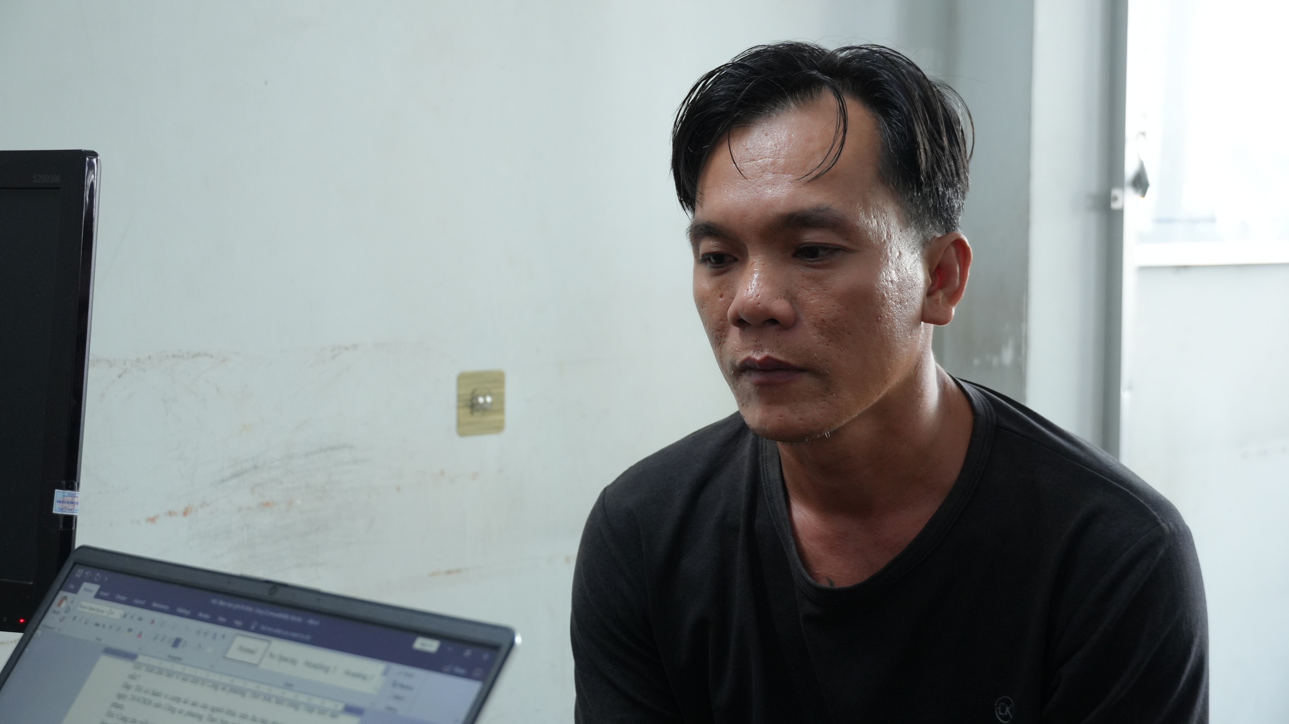 在拉邱橋2上厚顏無恥地乞討,作案五小時後被捕