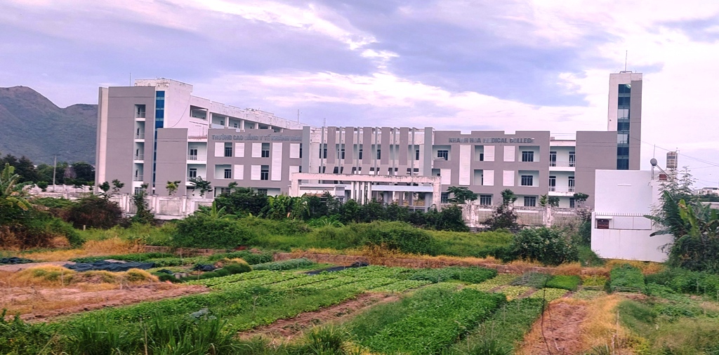 不将芽庄的学生宿舍转为公务员宿舍