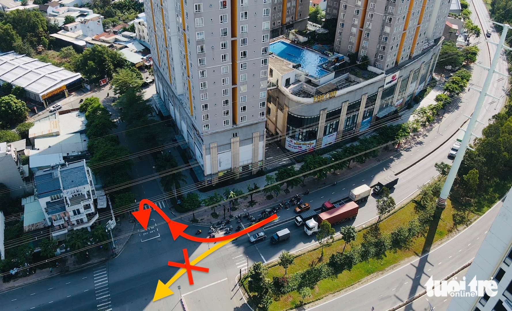 同文貢路禁止摩托車左轉過馬路和掉頭,民眾應如何正確行駛?