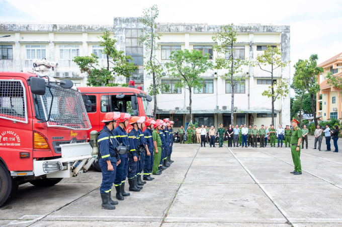 軍隊和公安在選舉日前加強安全保障