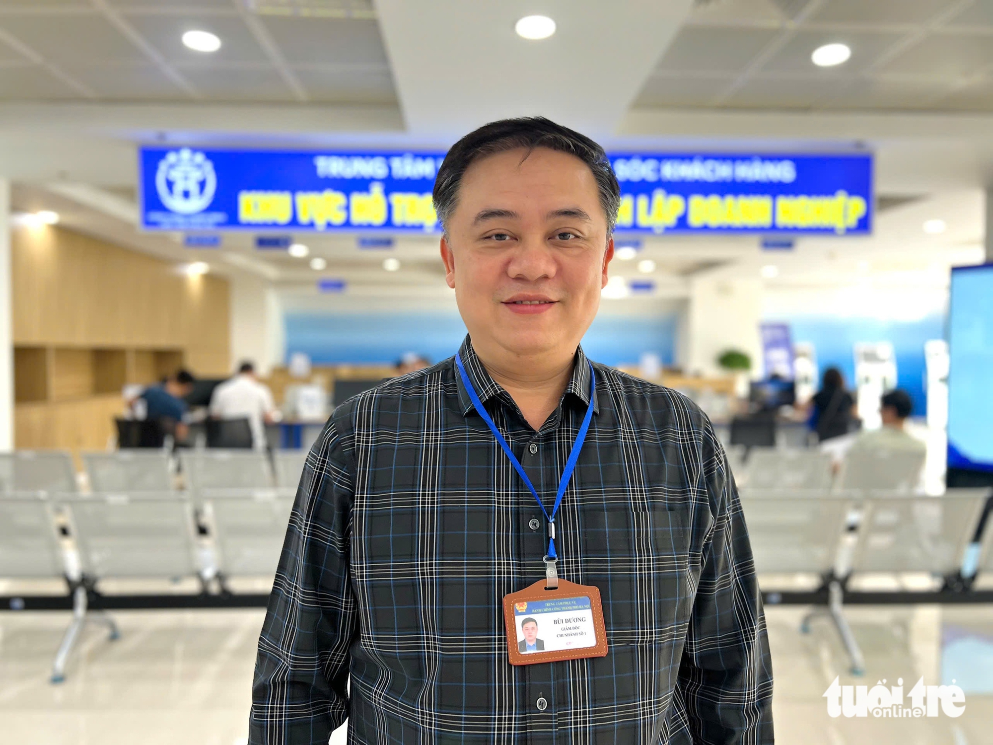 河内解释民众从凌晨排队办理行政手续的原因
