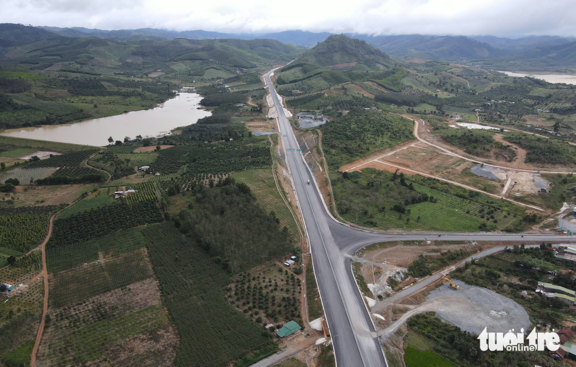 得樂省要求加強管理油價、建材價格,推進重點項目進度