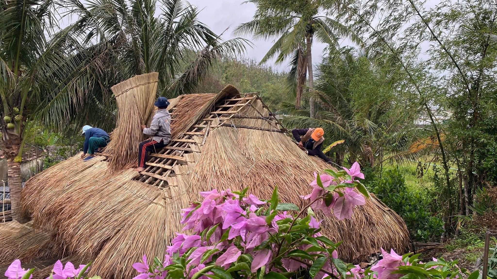 草屋土牆在戈科村,喚起往昔記憶