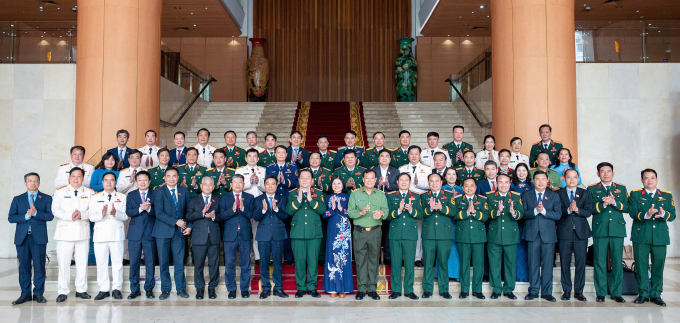 國會各委員會完善人事安排