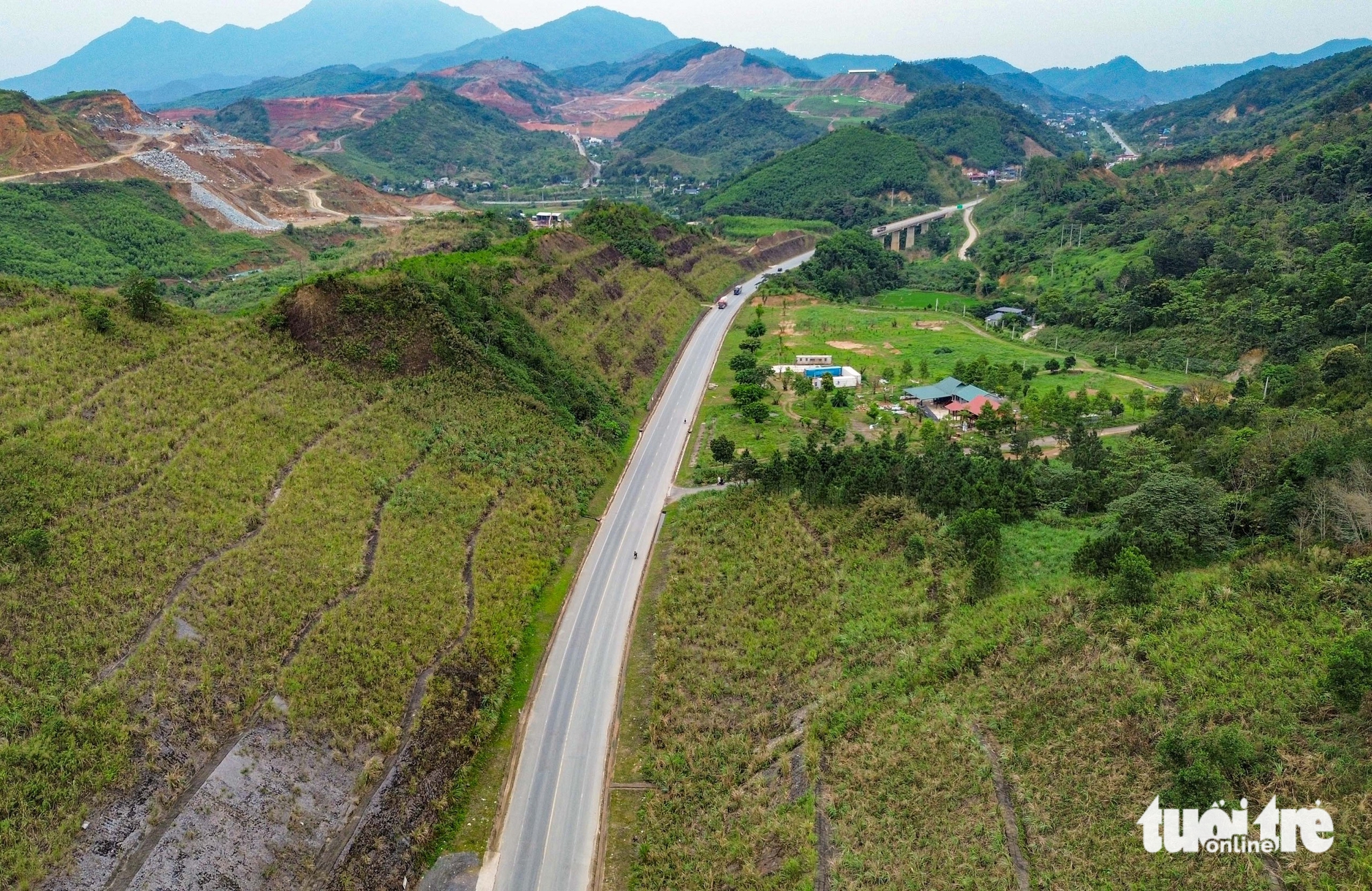 連接河內與西北地區的道路現狀:總理要求在5月19日開工擴建