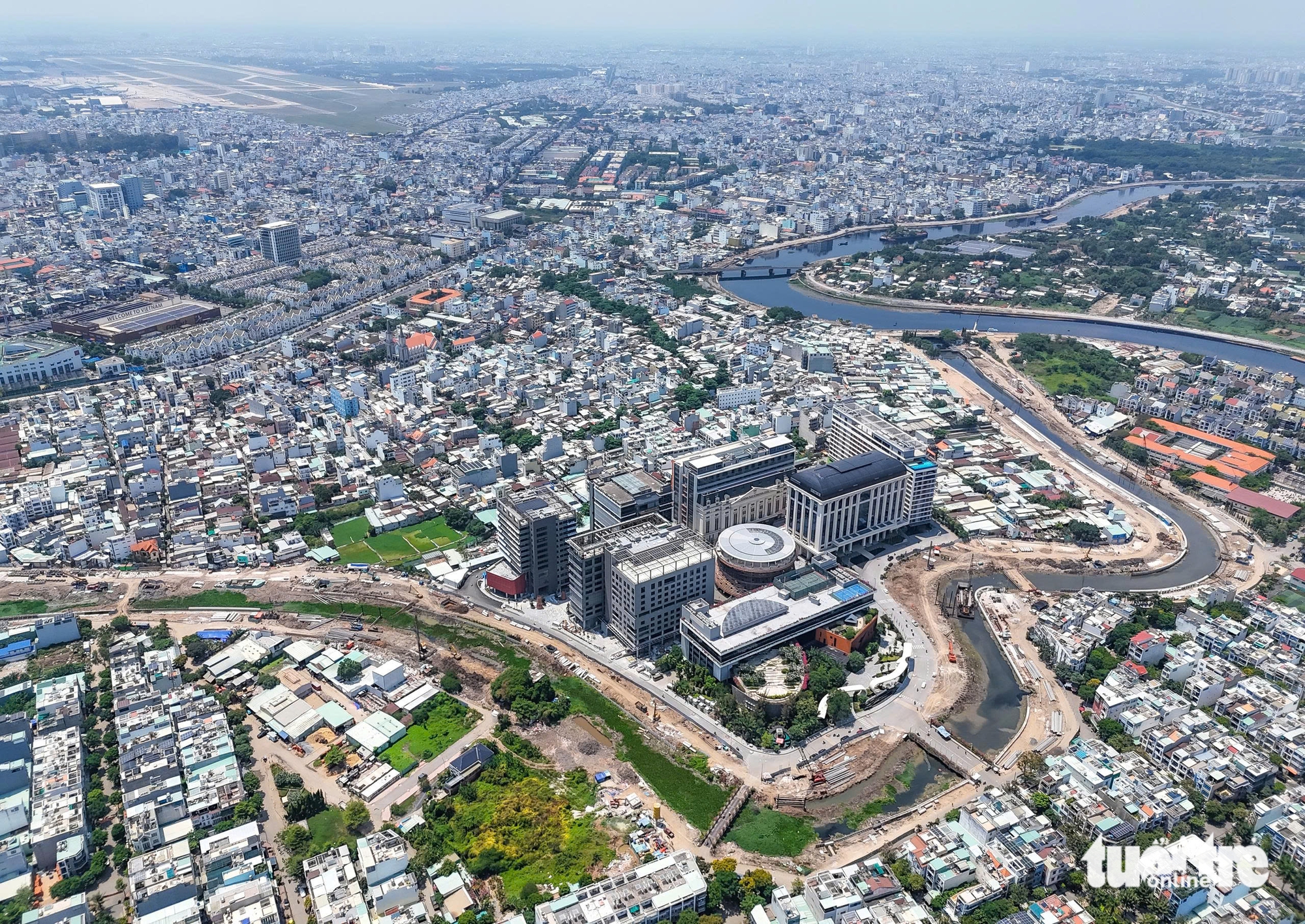 胡志明市人民委員會主席:6月必須完成心貫河項目全部土地清場