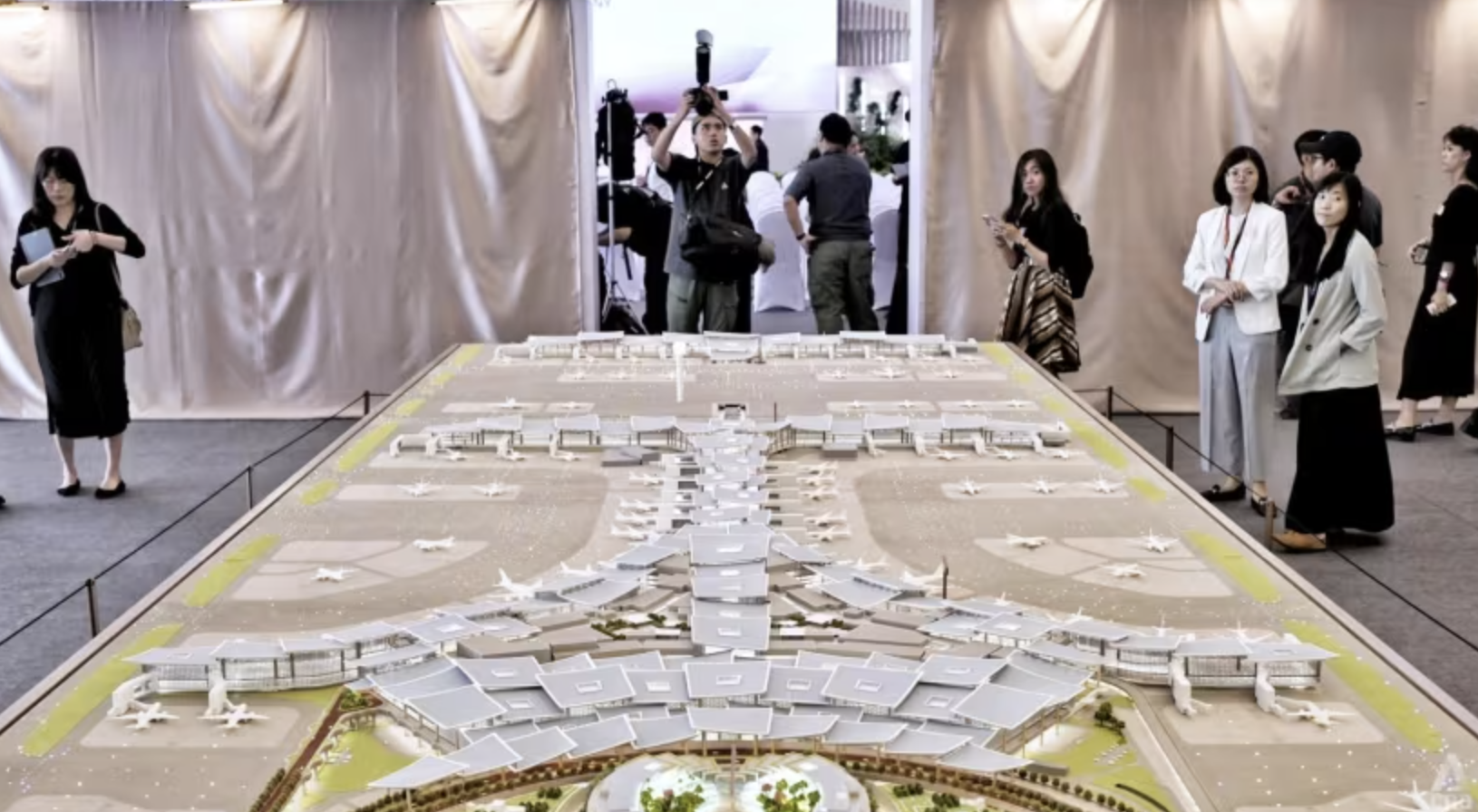 新加坡樟宜机场增建第五航站楼，客运能力提升至1.4亿人次