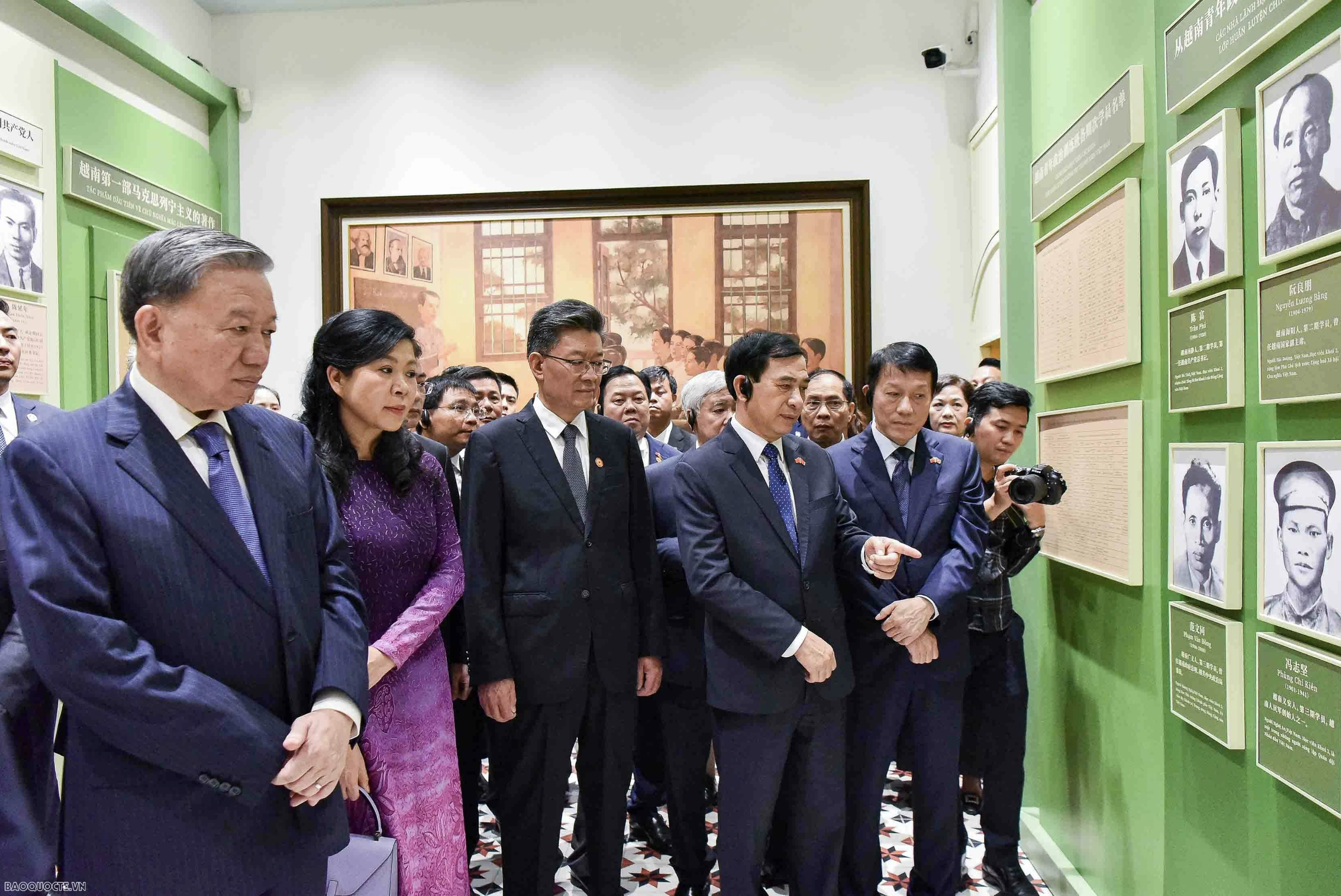 在新發展階段提升越南與中國戰略互聯水平