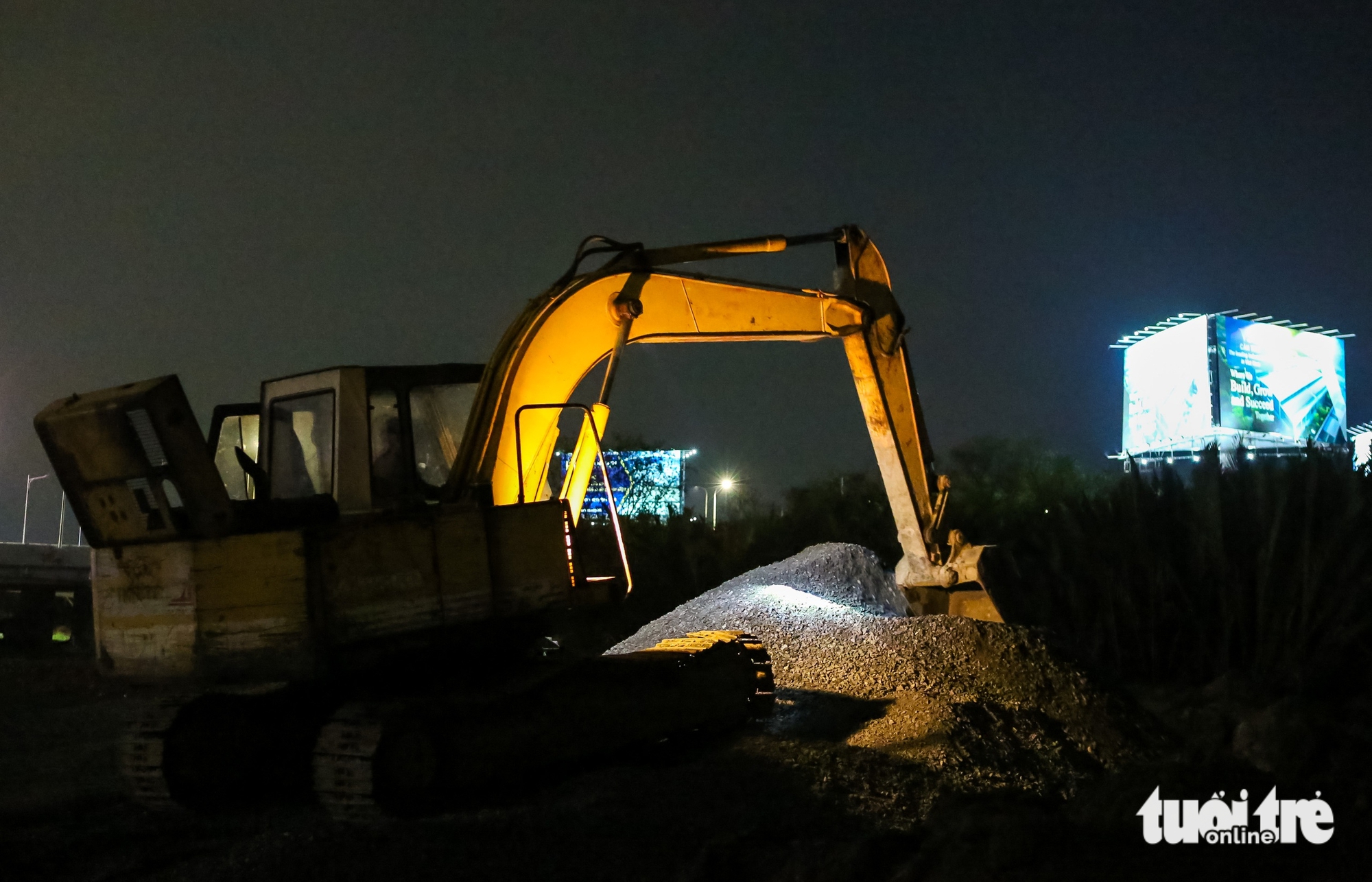 胡志明市三環路工地日夜施工:14.7公里高架橋已清晰可見