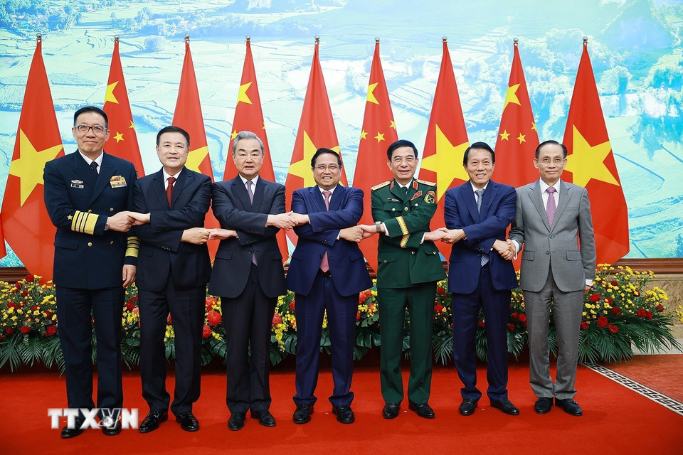 越南總理範明政會見中國三位部長
