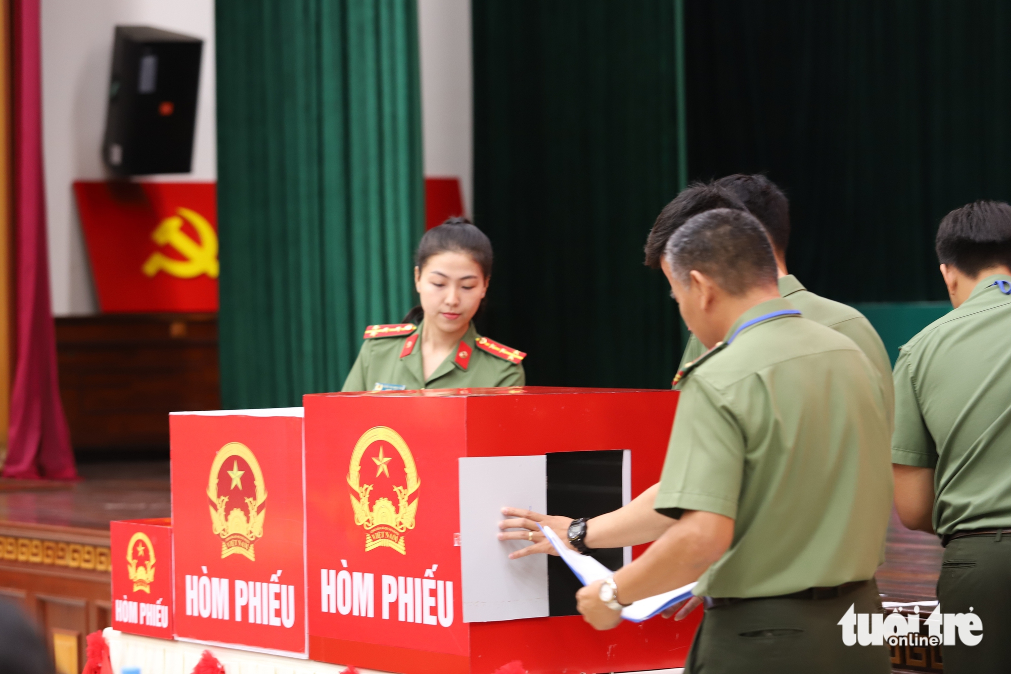 得乐省武装力量同步组织11个提前投票点
