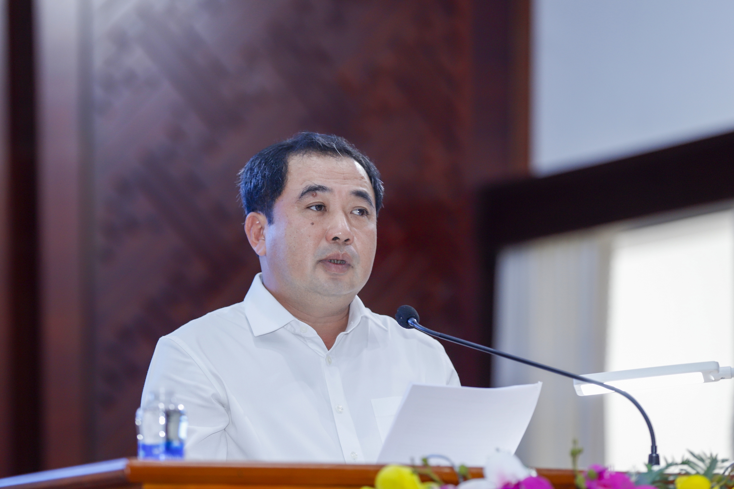 部長陳德勝承諾提高農民收入,改善農民生活