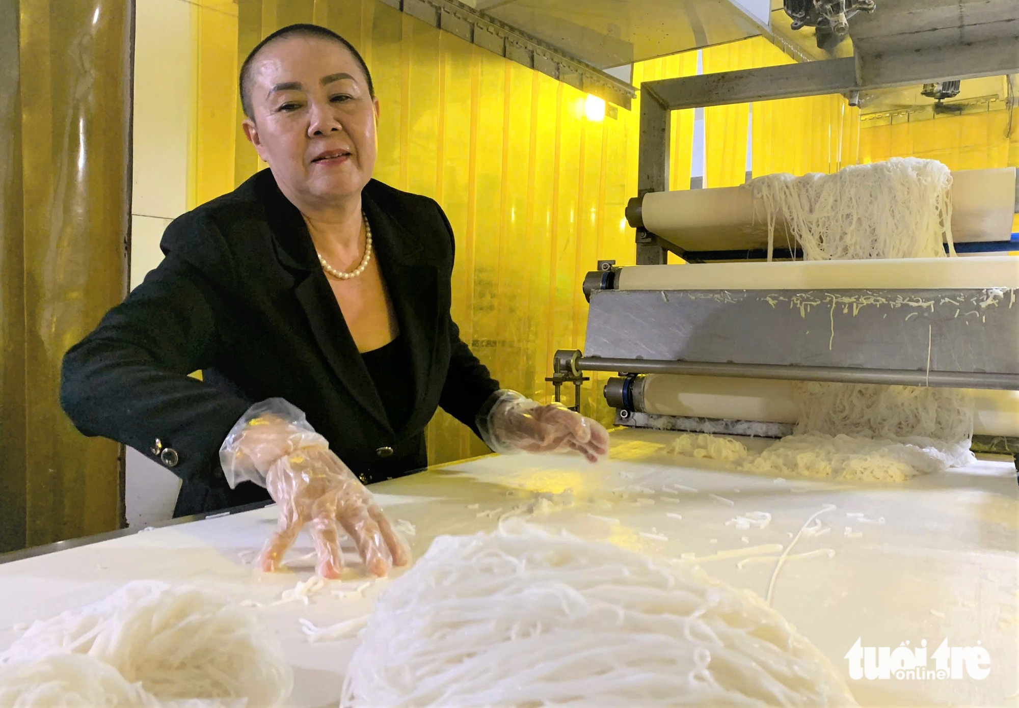 胡志明市70平方米米粉廠面臨5.52億越南盾罰款求助:處罰單位怎麼說?