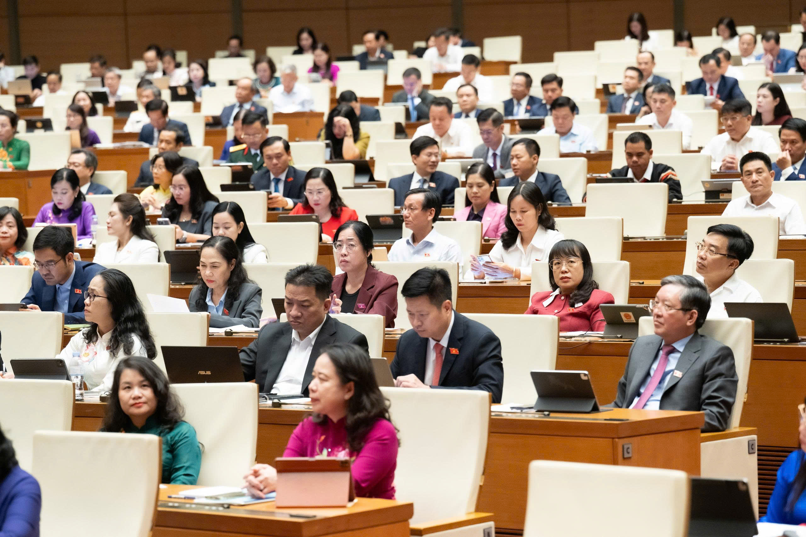 實質性改革以實現兩位數增長