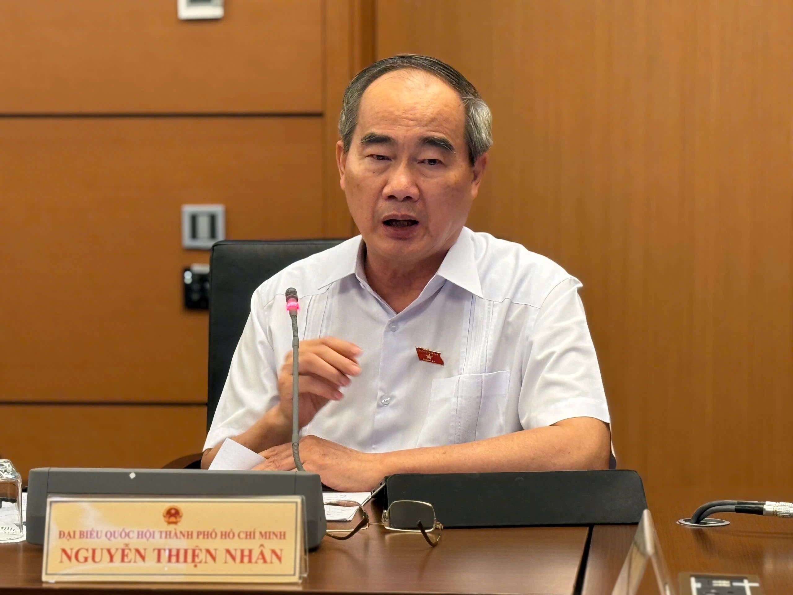 国会主席：'合并机构容易，选干部才难'
