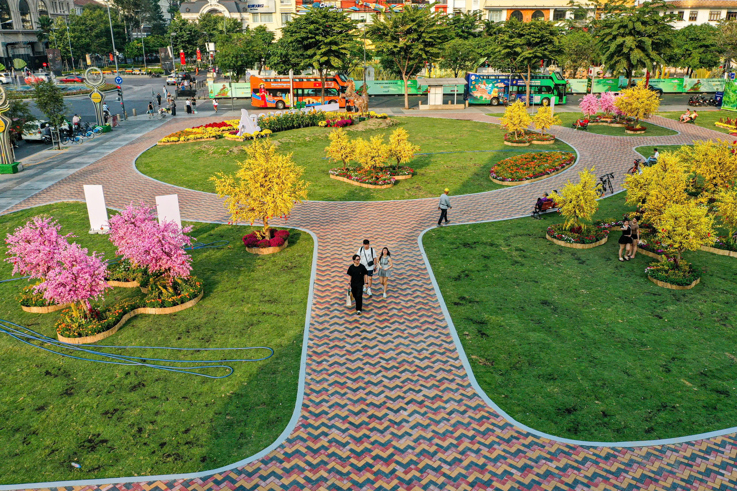 胡志明市建設廳建議維持農曆丙午年春節期間的公園和花園景觀