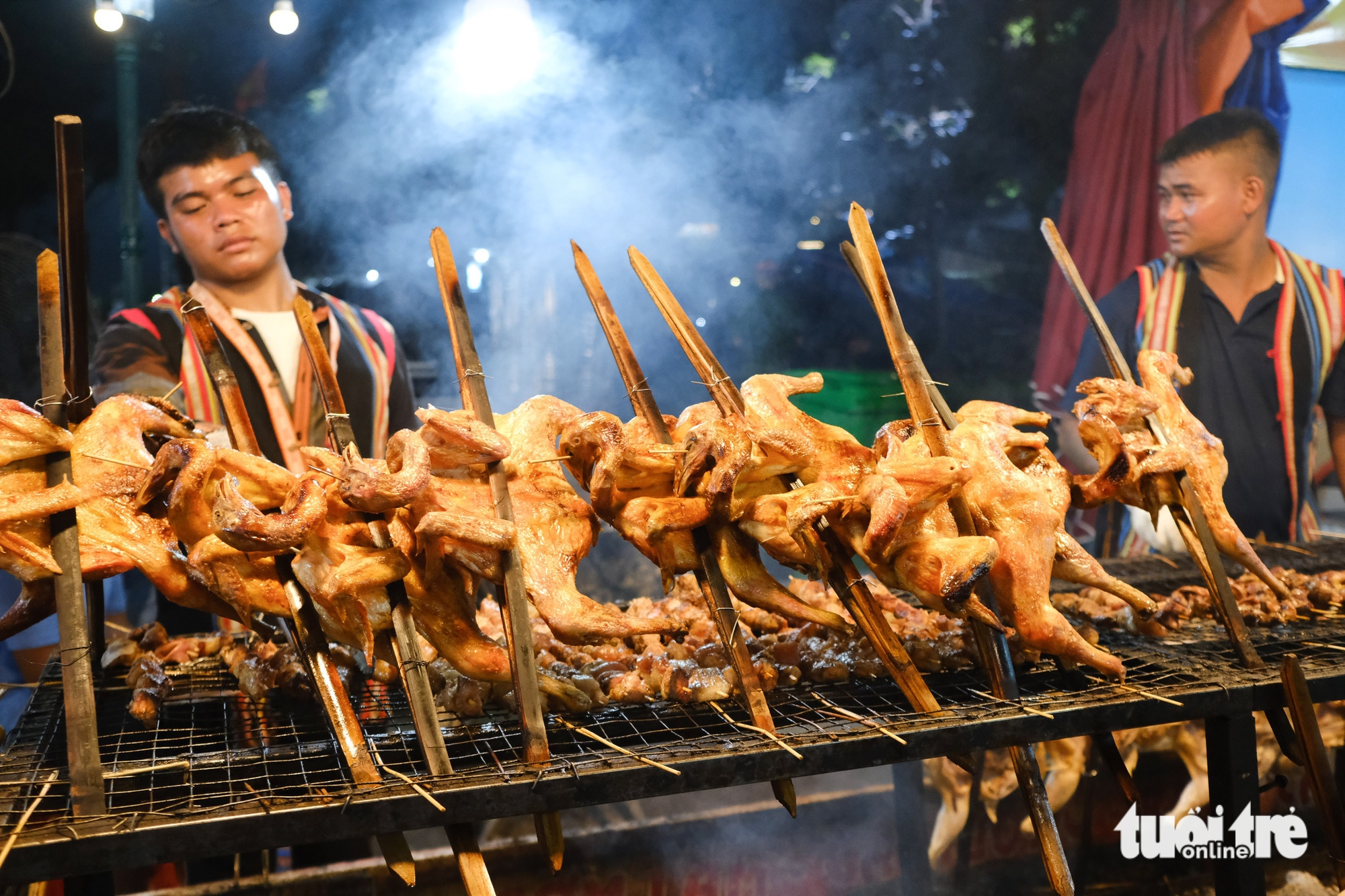 嘉萊美食節無數美味佳餚,遊客興奮品嚐