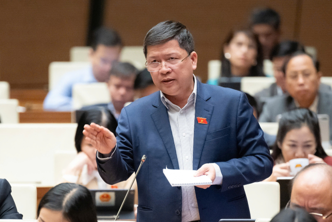 “國會議員必須敢於將問題追究到底”