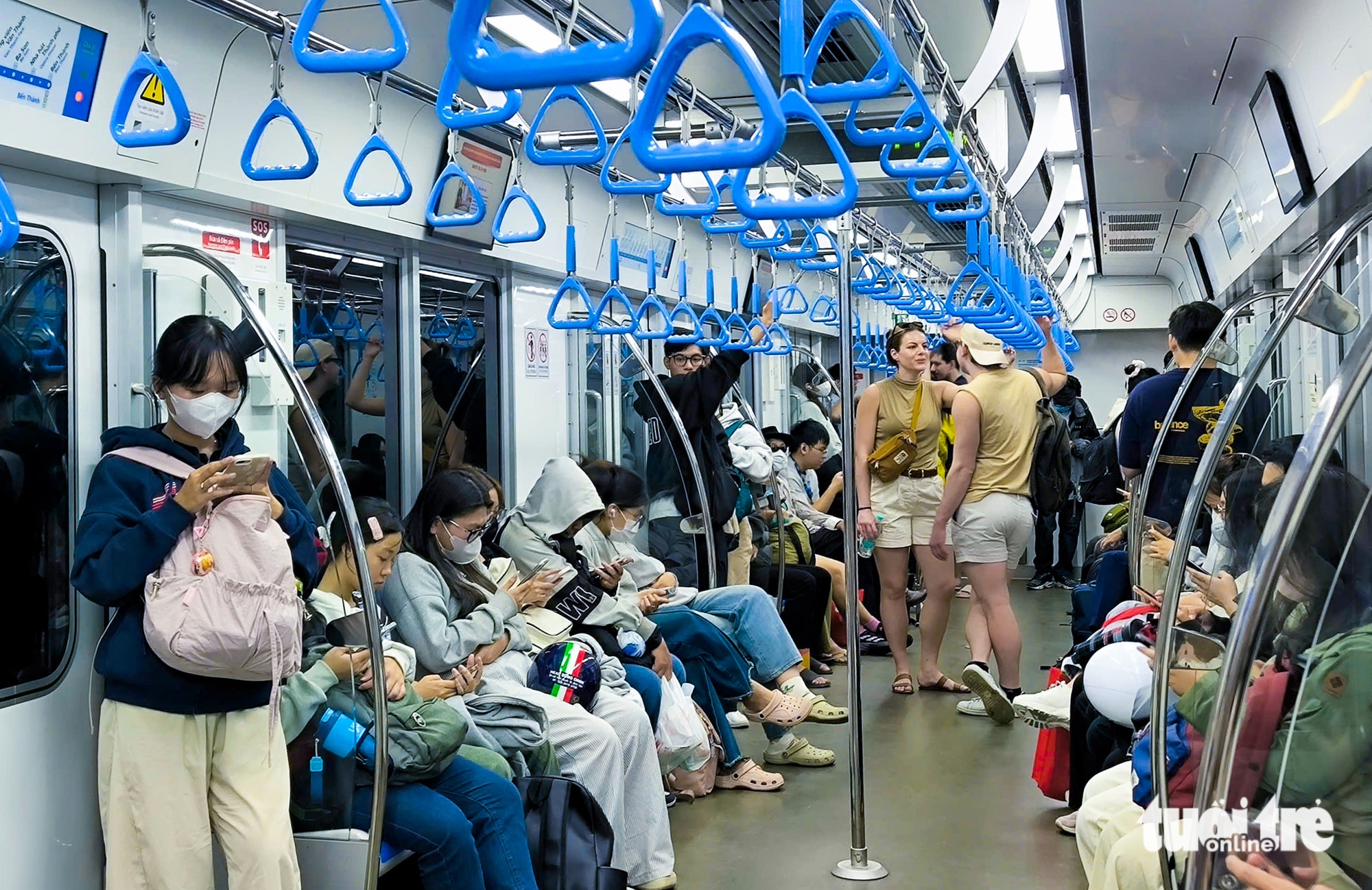 油價上漲,地鐵1號線乘客增多,學生佔多數