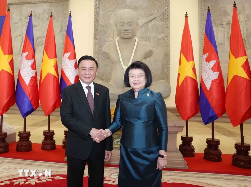 越南始終高度重視與柬埔寨的友好關係